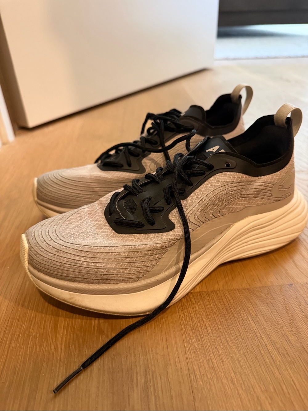 APL Streamline Sneakers